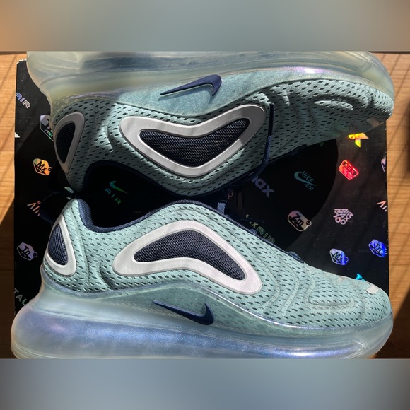 Nike Women’s Air Max 720 (2018) Blue - Picture 5 of 10